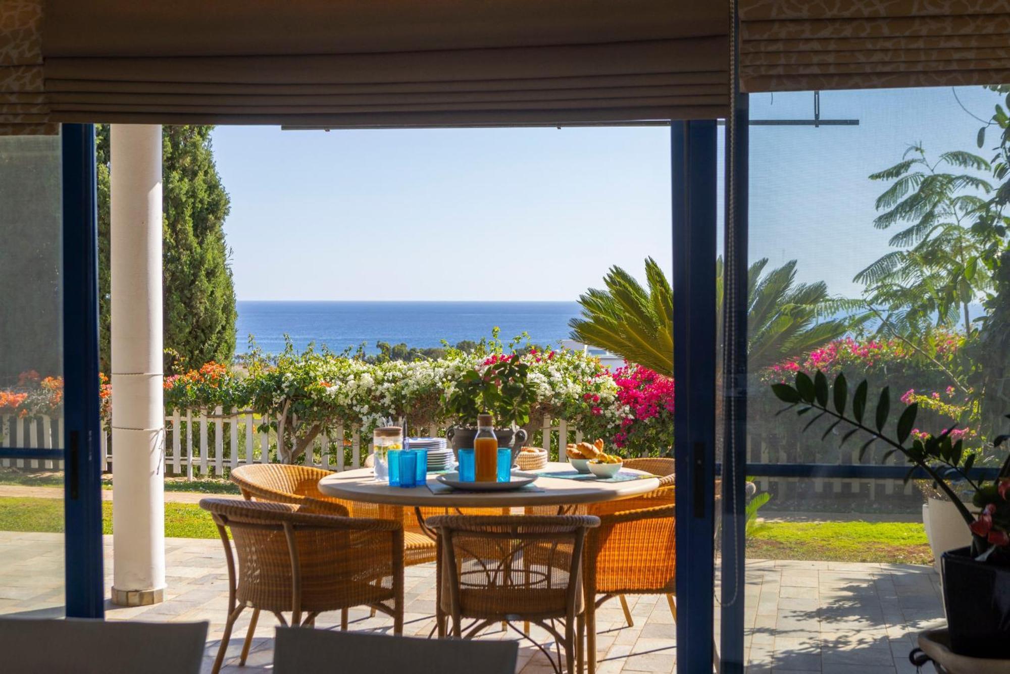 Sycamore Seaview Ayía Nápa